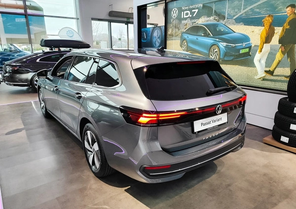 Volkswagen Passat cena 189900 przebieg: 10, rok produkcji 2024 z Piotrków Kujawski małe 781